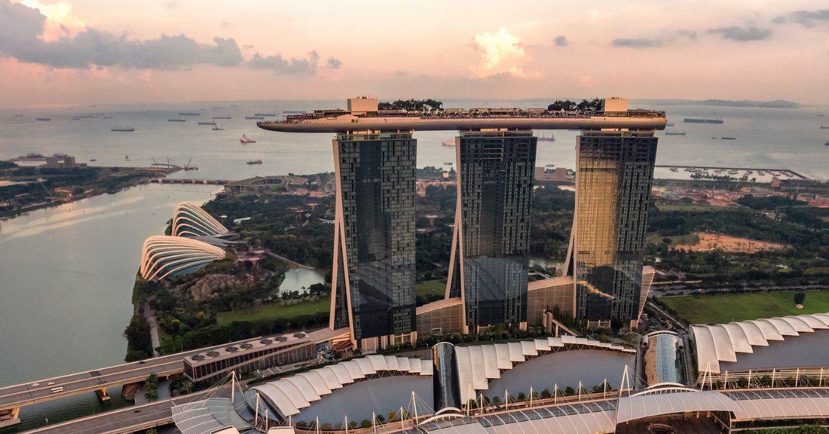 Is Singapore Replacing Hong Kong as Asia's Financial Hub?