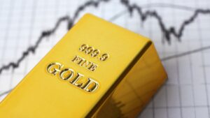 Read more about the article Will Gold Prices Continue to Soar in 2023 as Investors Seek Safe Haven Amid Bank Failures?