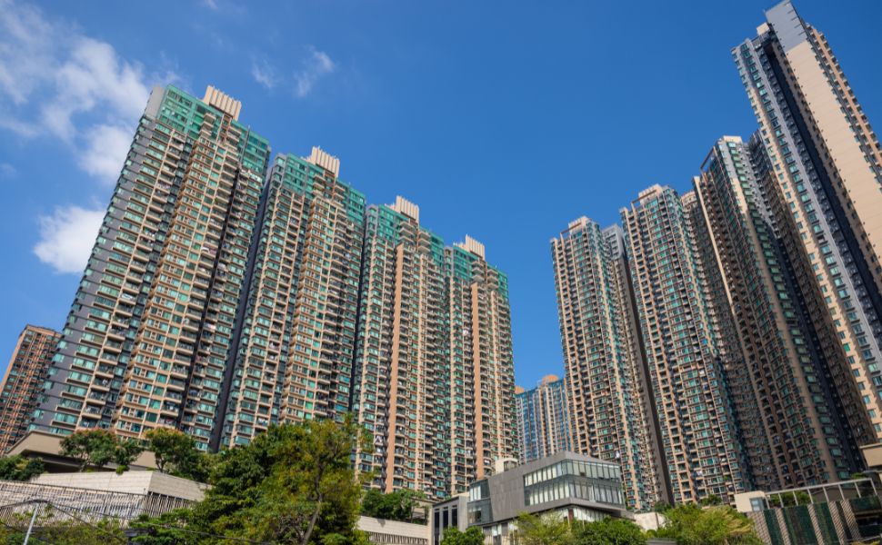 Read more about the article Hong Kong Real Estate Sees Temporary Boost, But Full Recovery Uncertain After Cooling Measures End