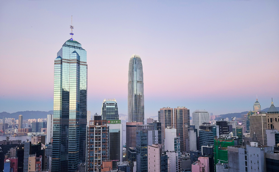 Read more about the article How Hong Kong Strategically Attracts International HNWI
